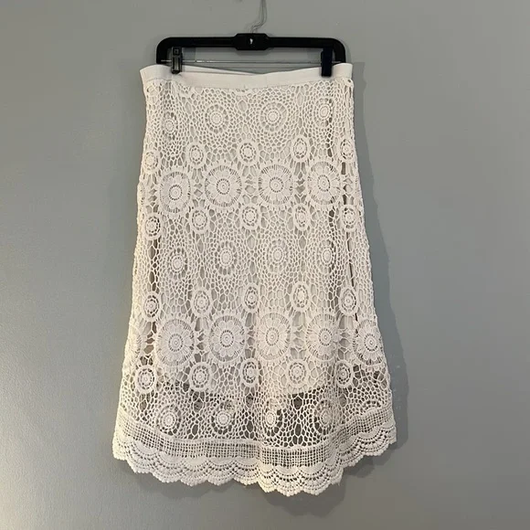 Beautiful white crochet DB Established 1962 skirt size large - Picture 2 of 7